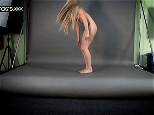super-hot gymnast nude teenager